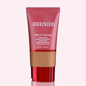 Turn Up the Base Blurring Foundation (Dark 1)